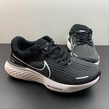 Tênis Nike ZoomX Invincible Run Flyknit 2