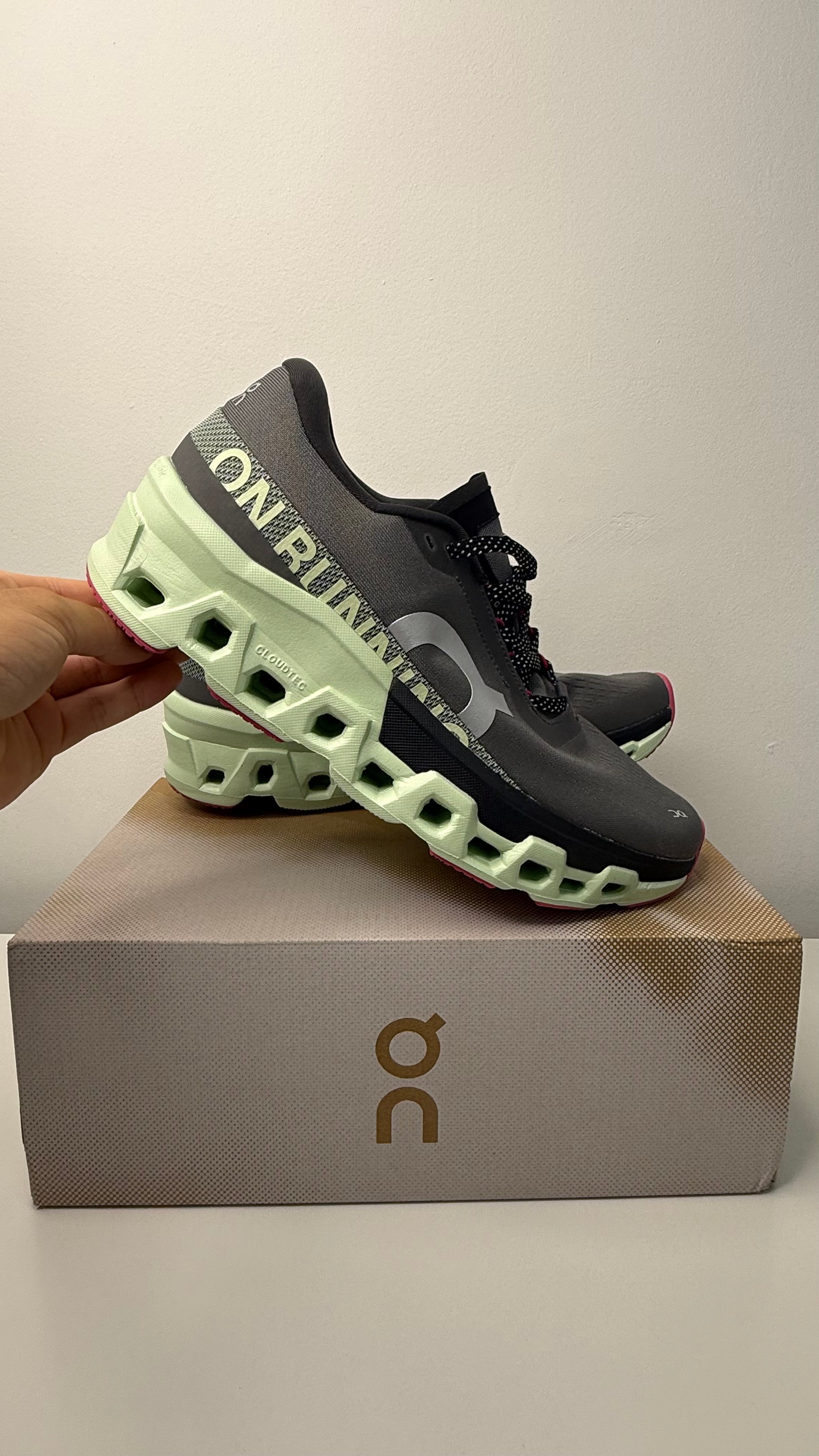 On Running Cloudmonster 2 Asphalt Lima - PRONTA ENTREGA