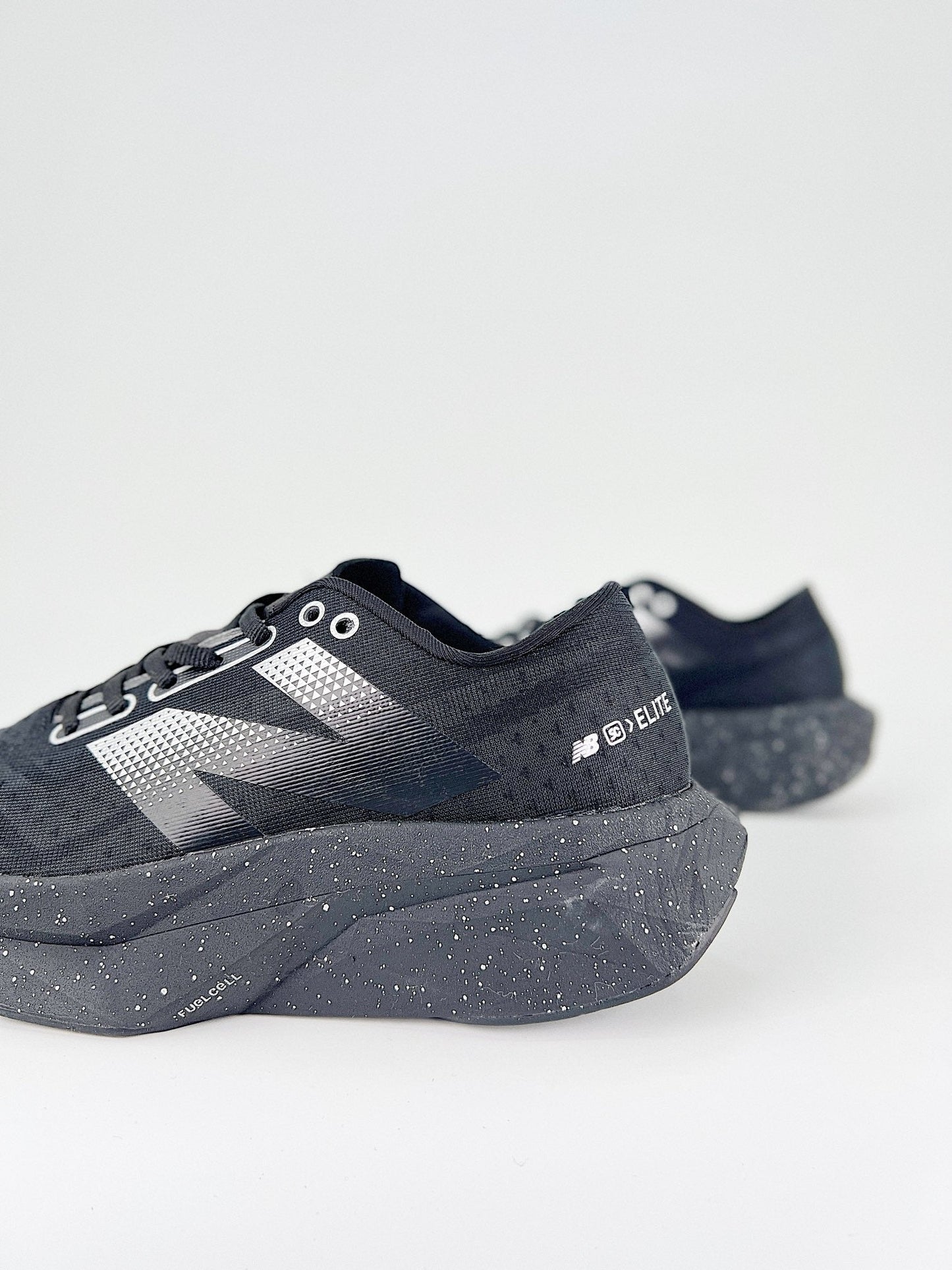 Tênis New Balance Fuelcell Supercomp Elite V4