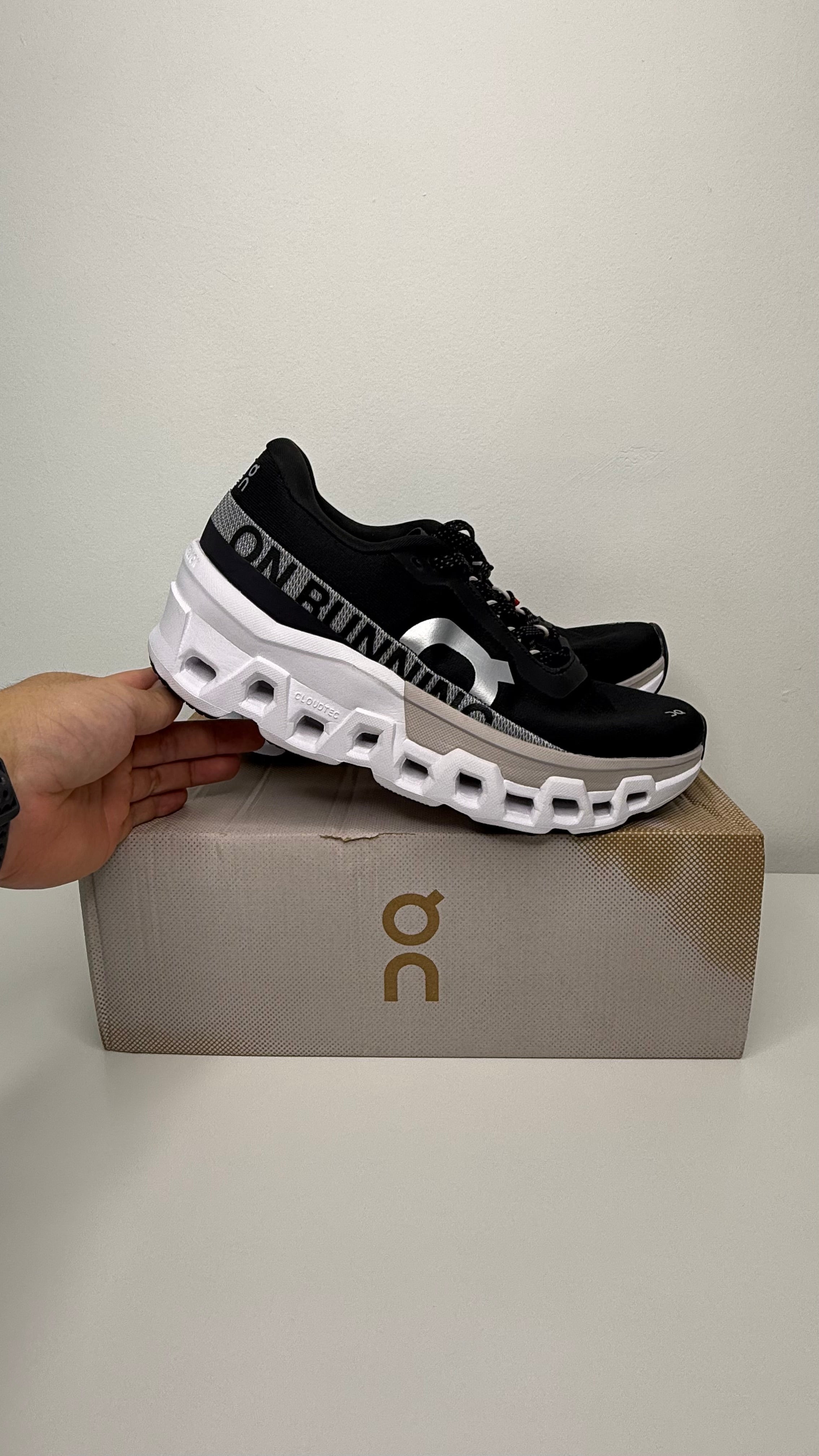 On Running Cloudmonster 2 Black Frost - PRONTA ENTREGA