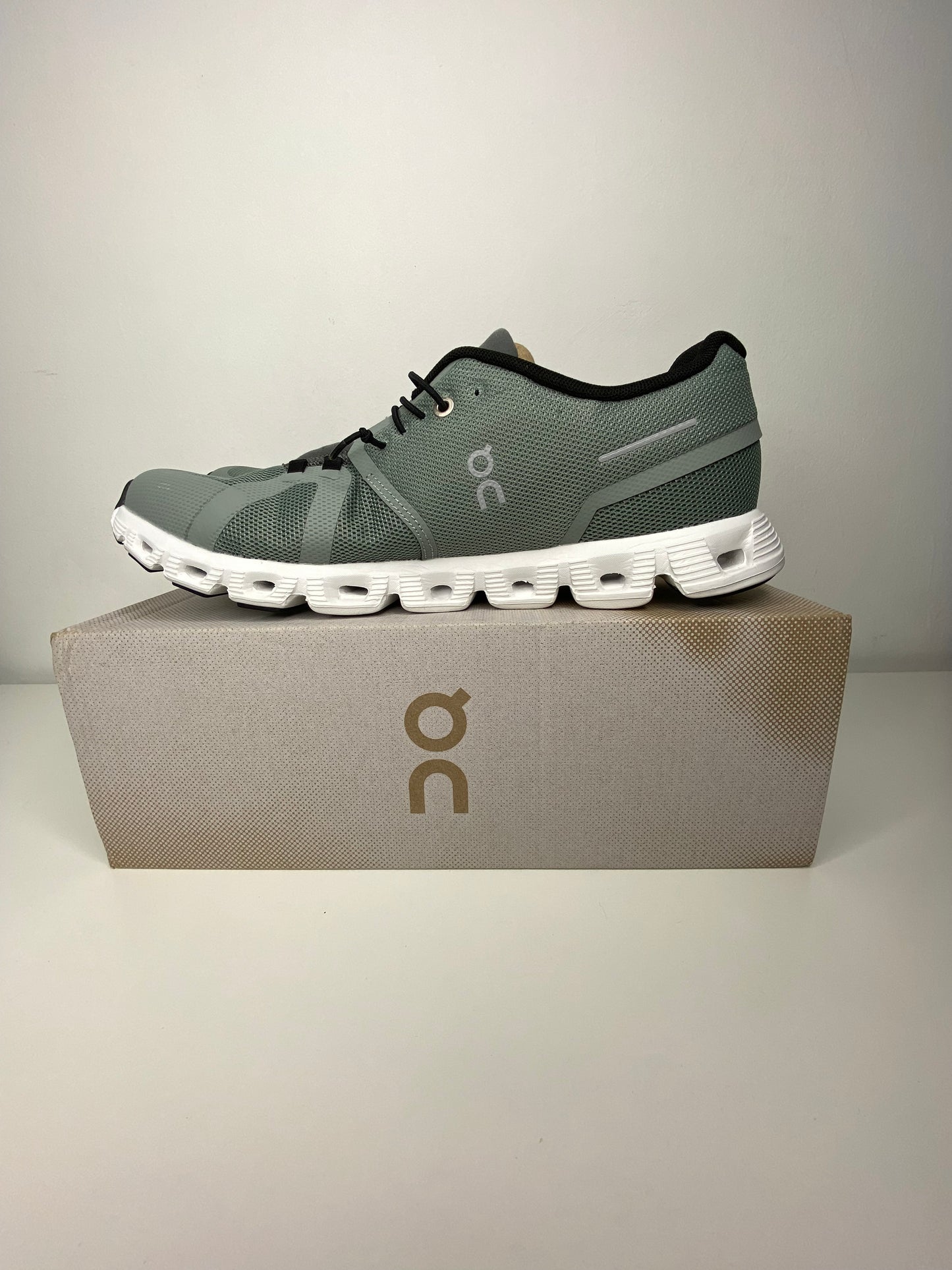 Tênis On Running Cloud 5 - PRONTA ENTREGA