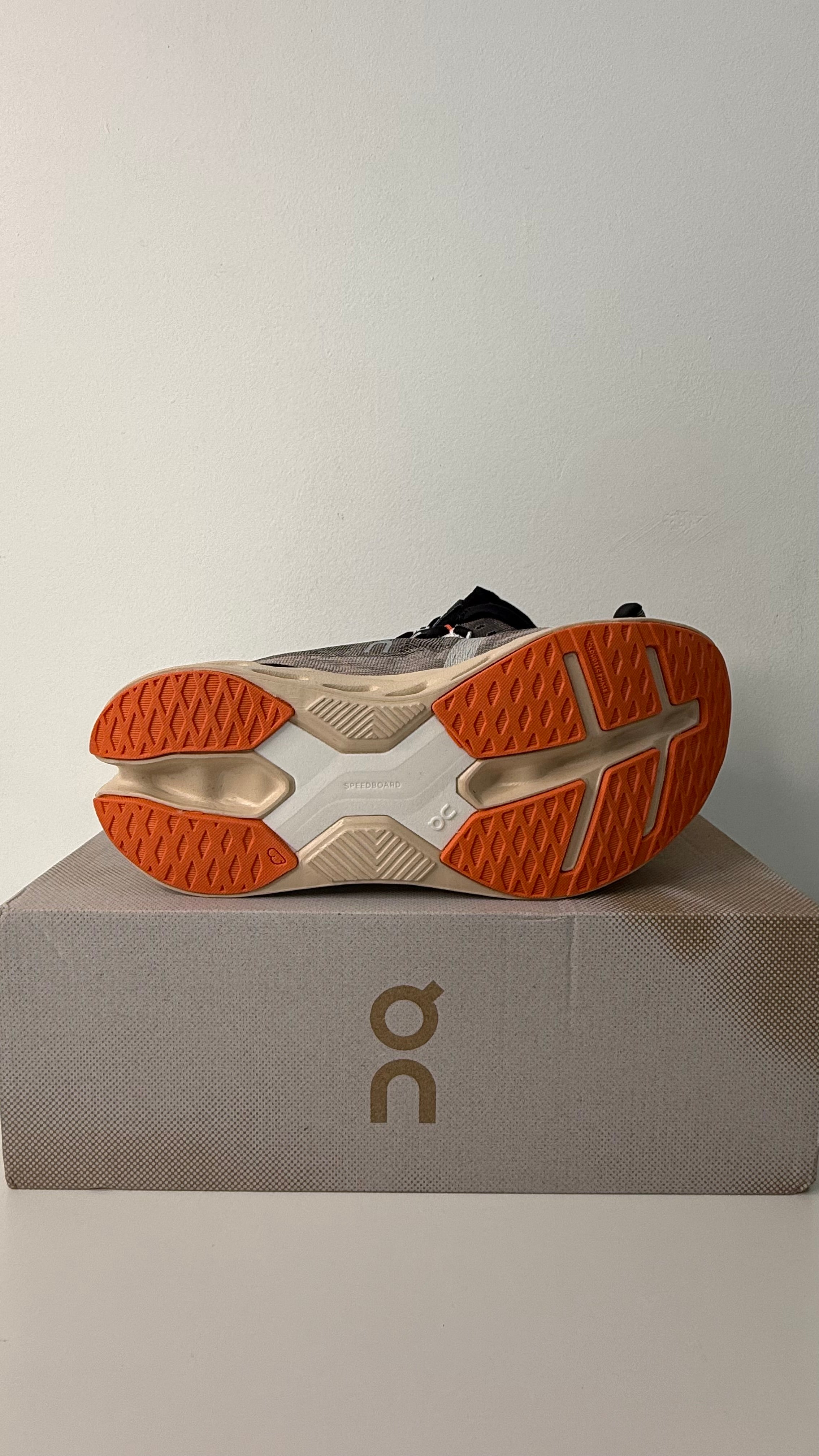 On Running Cloudeclipse Fade Sand - PRONTA ENTREGA