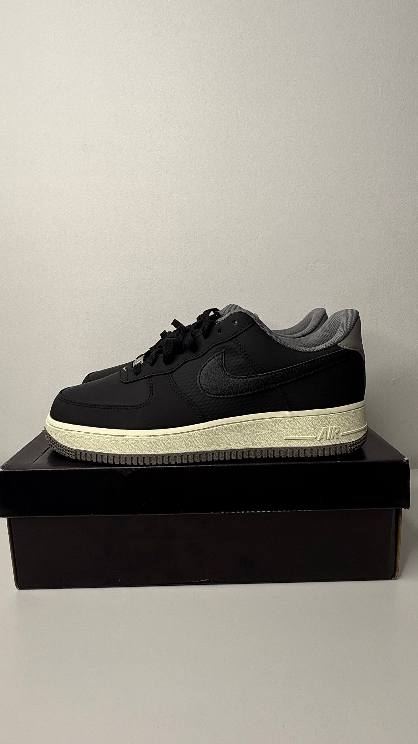 Nike Air Force 1 Low 07 LV8 Black Flat Pewter - PRONTA ENTREGA