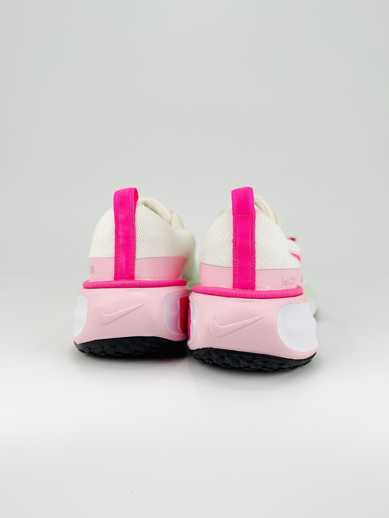 Tênis Nike Invincible 3