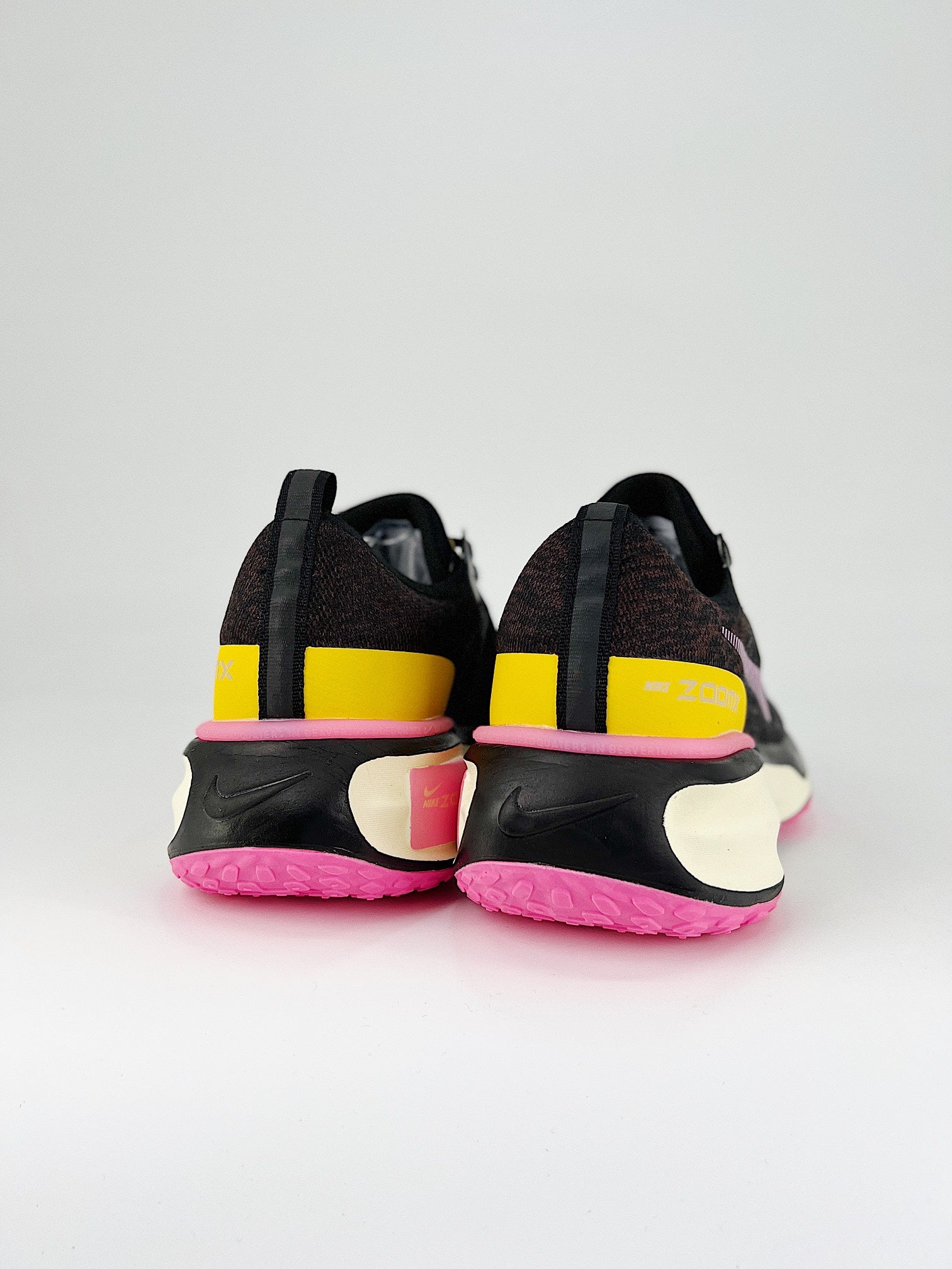 Tênis Nike Invincible 3
