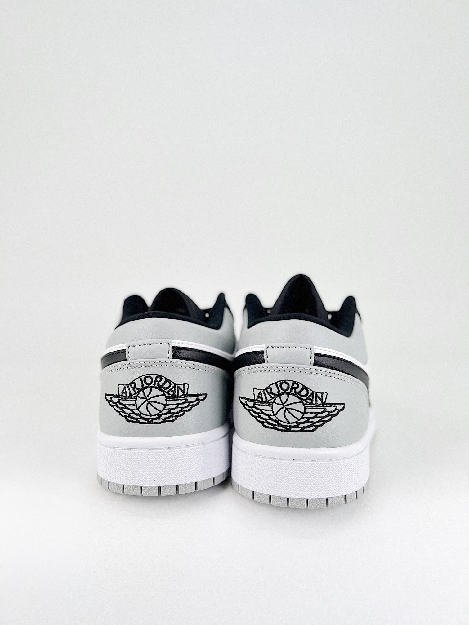 Air Jordan 1 Low Smoke Grey Toe