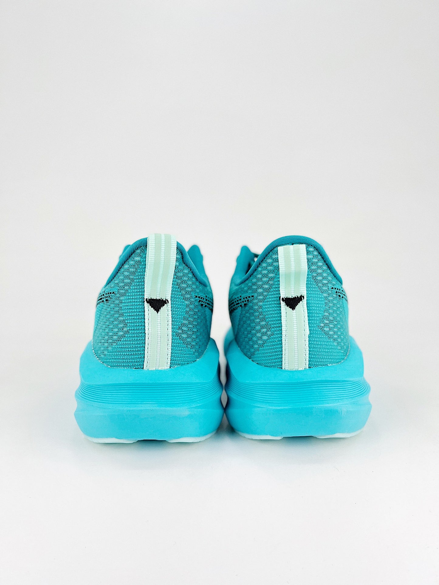 Tênis Asics Novablast 5