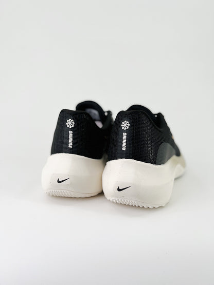 Tênis Nike Zoom Fly 5