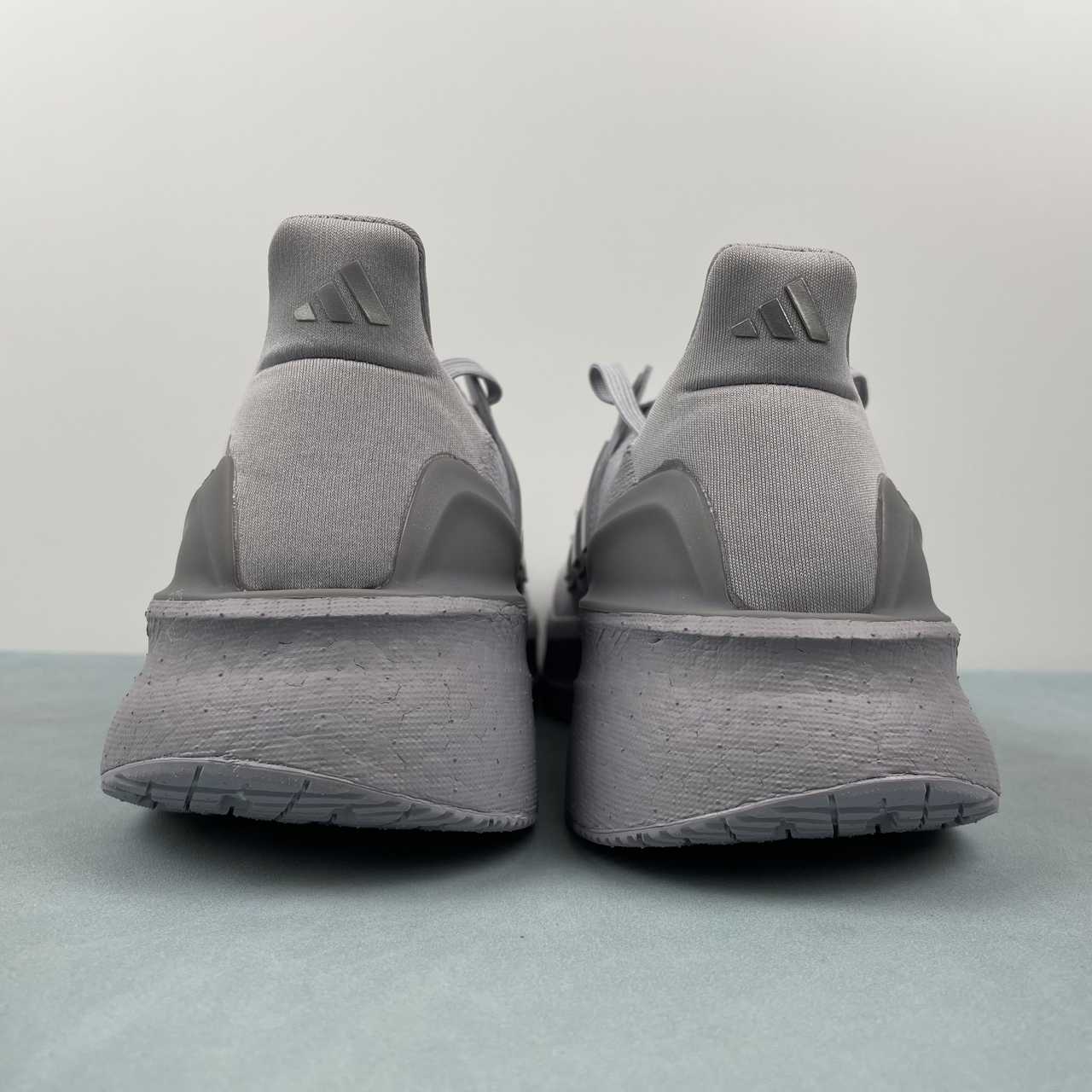 Tênis Adidas Ultraboost 5