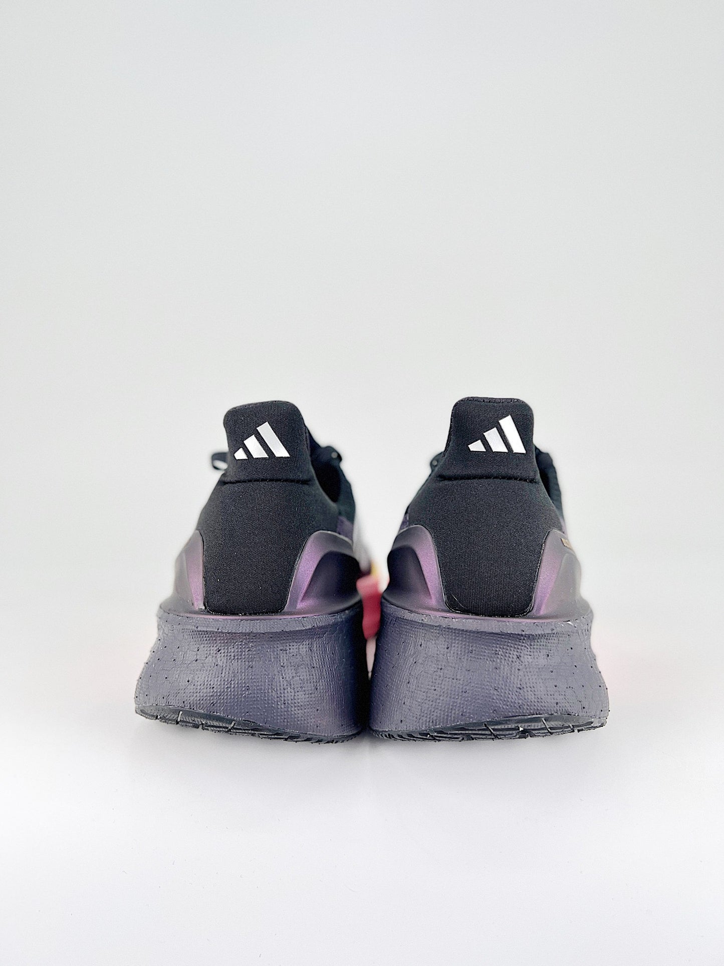 Tênis Adidas Ultraboost 5x