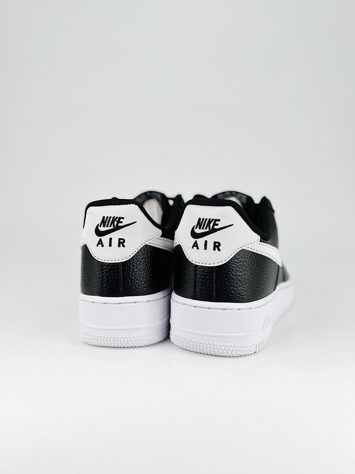 Nike Air Force 1 Low Black White