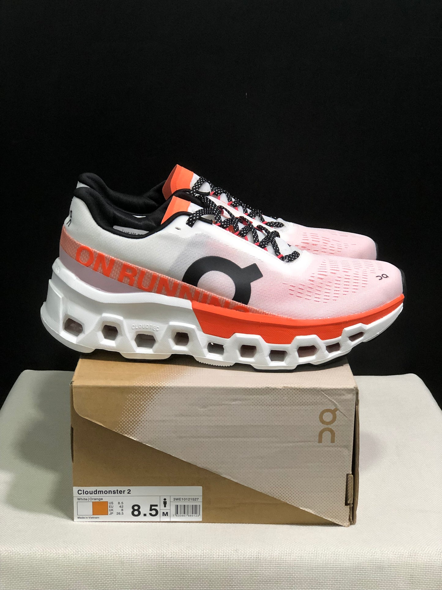 Tênis On Running Cloudmonster 2