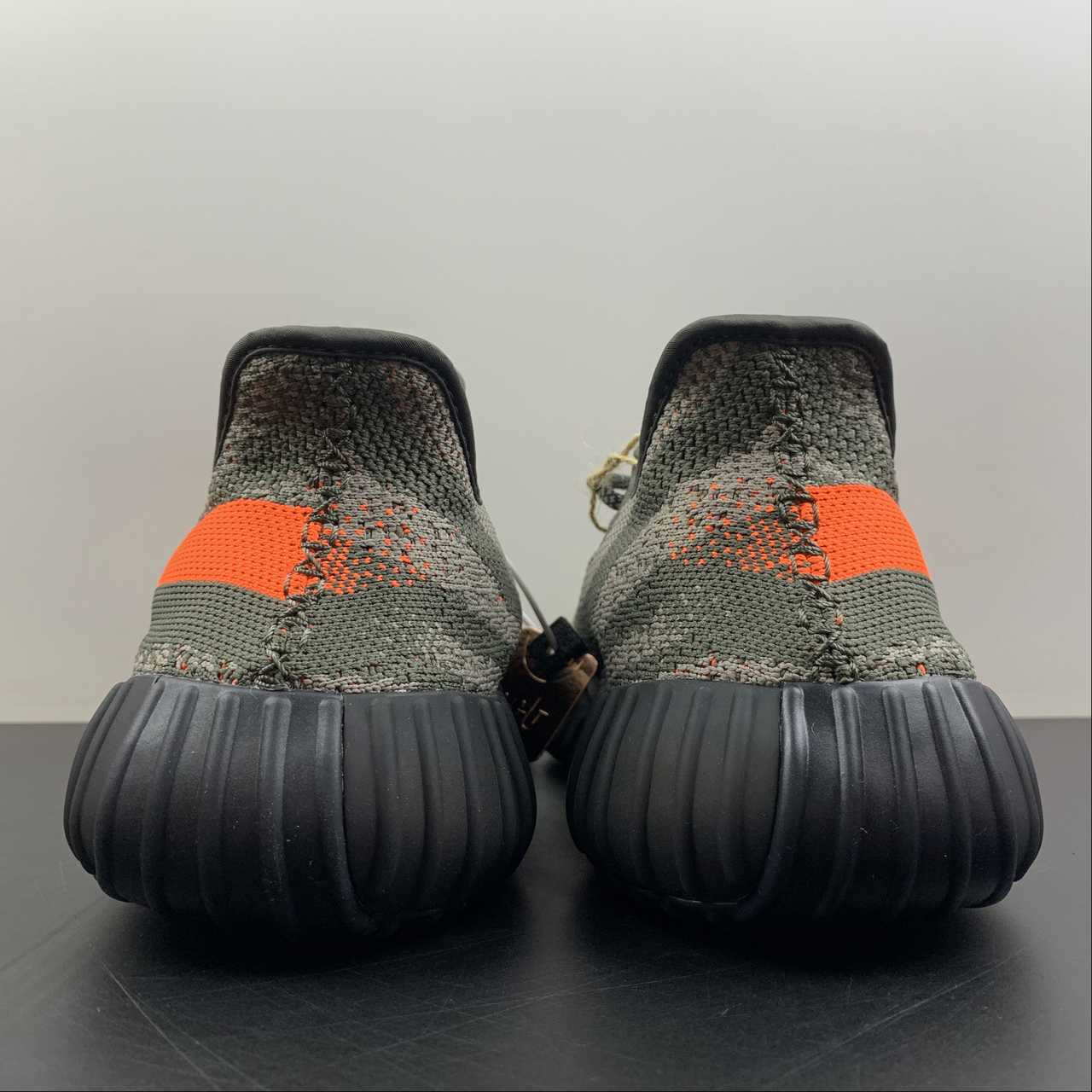 Adidas Yeezy 350 V2 Carbon Beluga