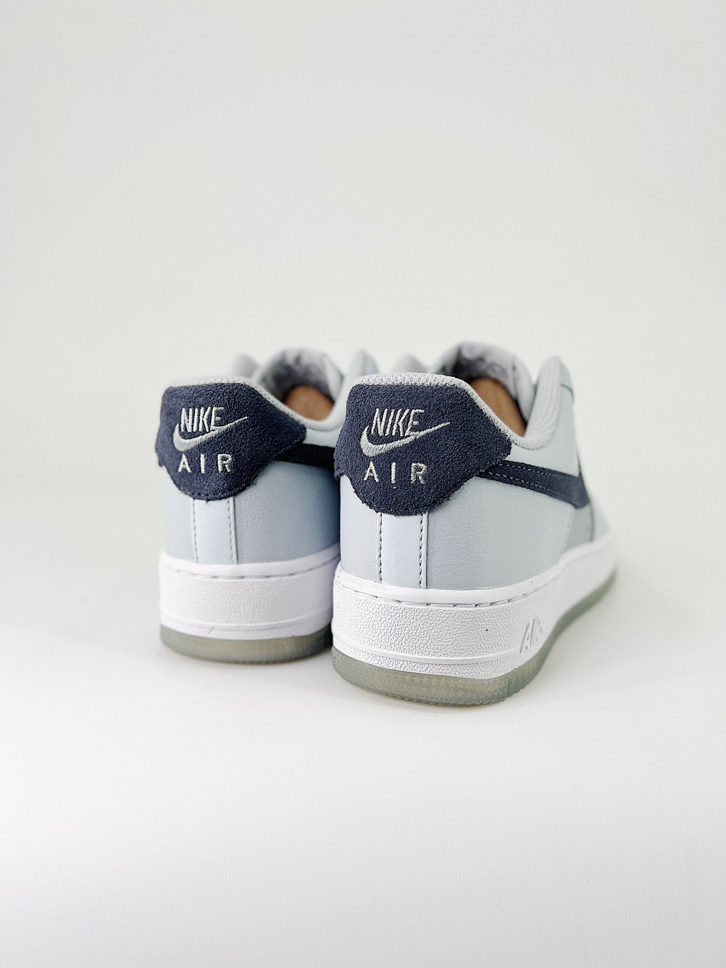 Nike Air Force 1 Low Pure Platinum Light Carbon