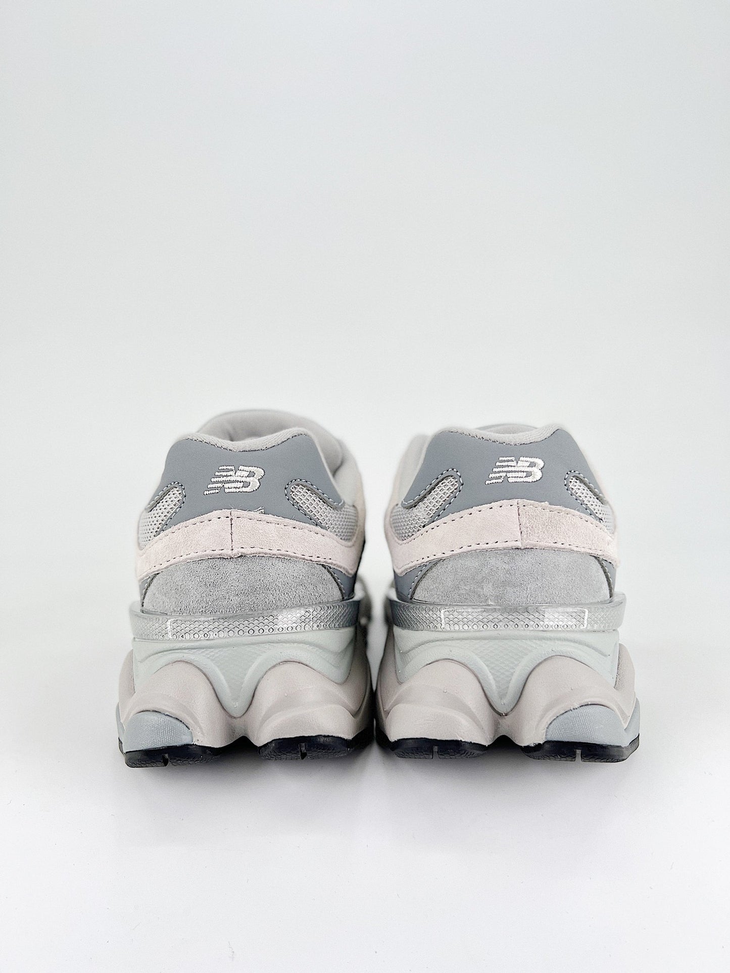 New Balance 9060 Concrete