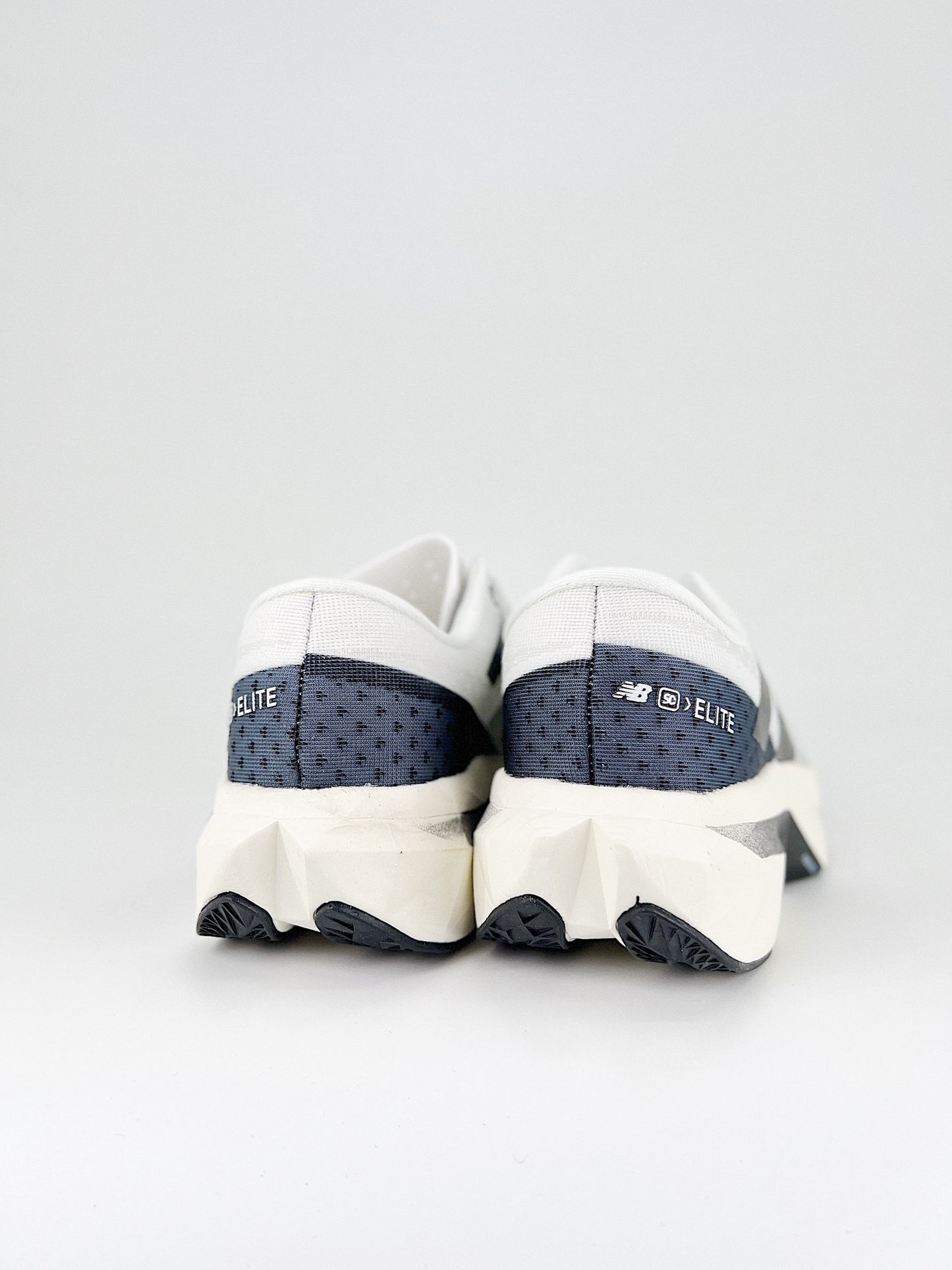 Tênis New Balance Fuelcell Supercomp Elite V4