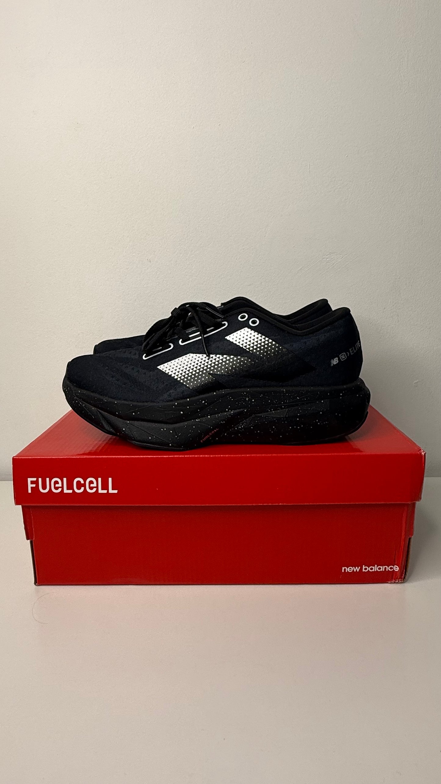 Tênis New Balance Fuelcell Supercomp Elite V4 - PRONTA ENTREGA