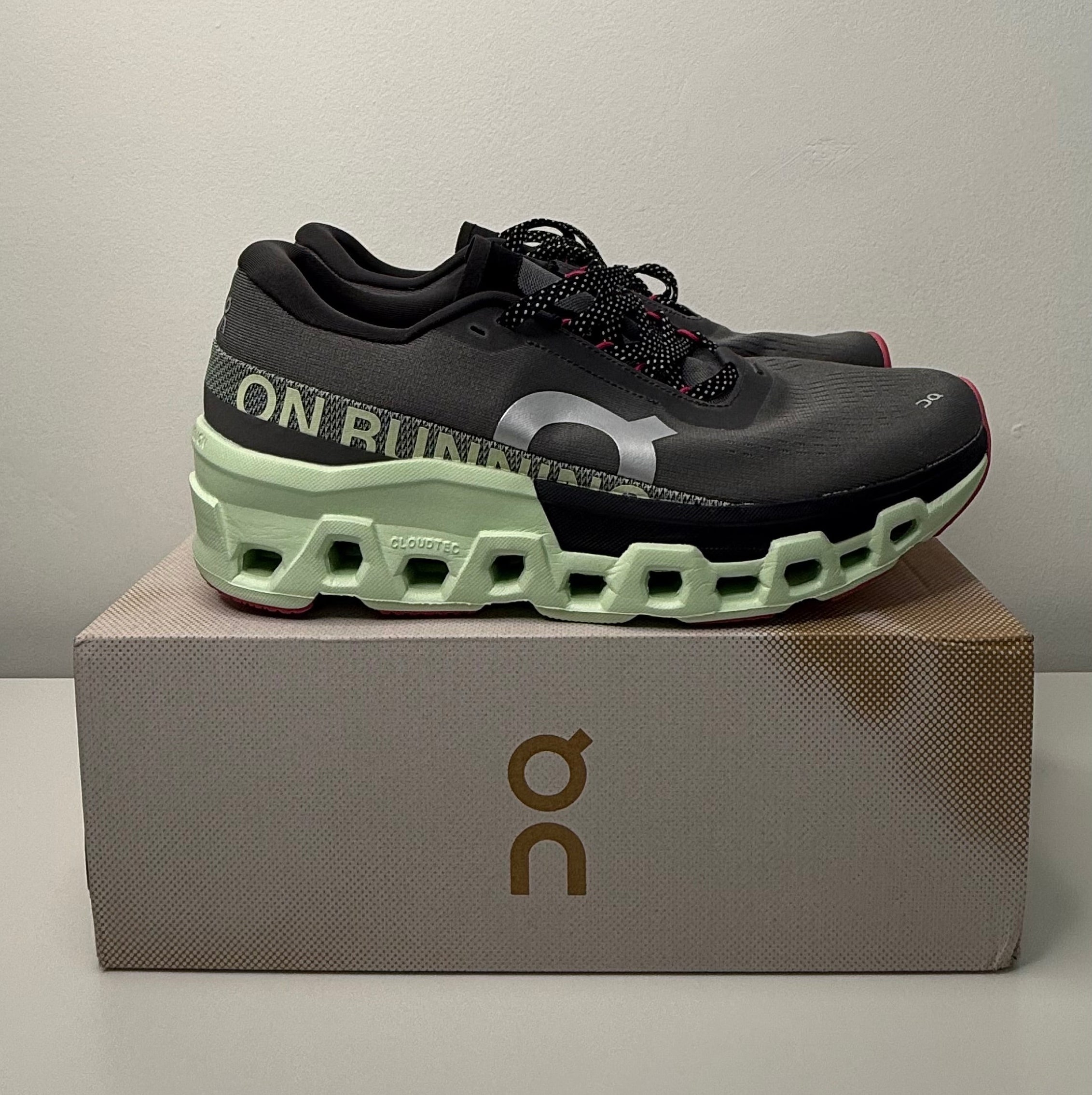 On Running Cloudmonster 2 Asphalt Lima - PRONTA ENTREGA