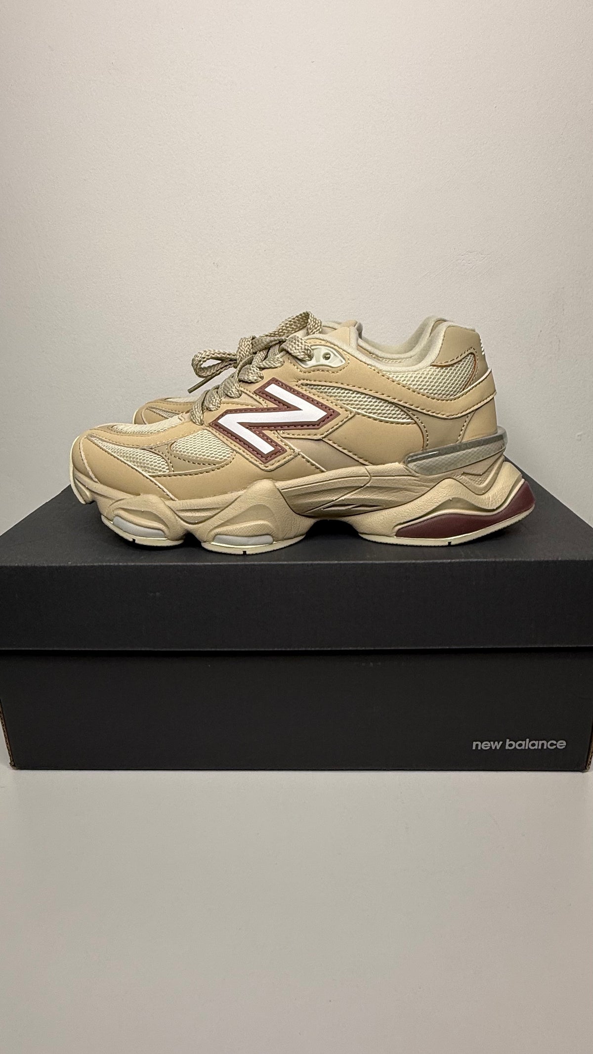 New Balance 9060 Bone Sparrow - PRONTA ENTREGA