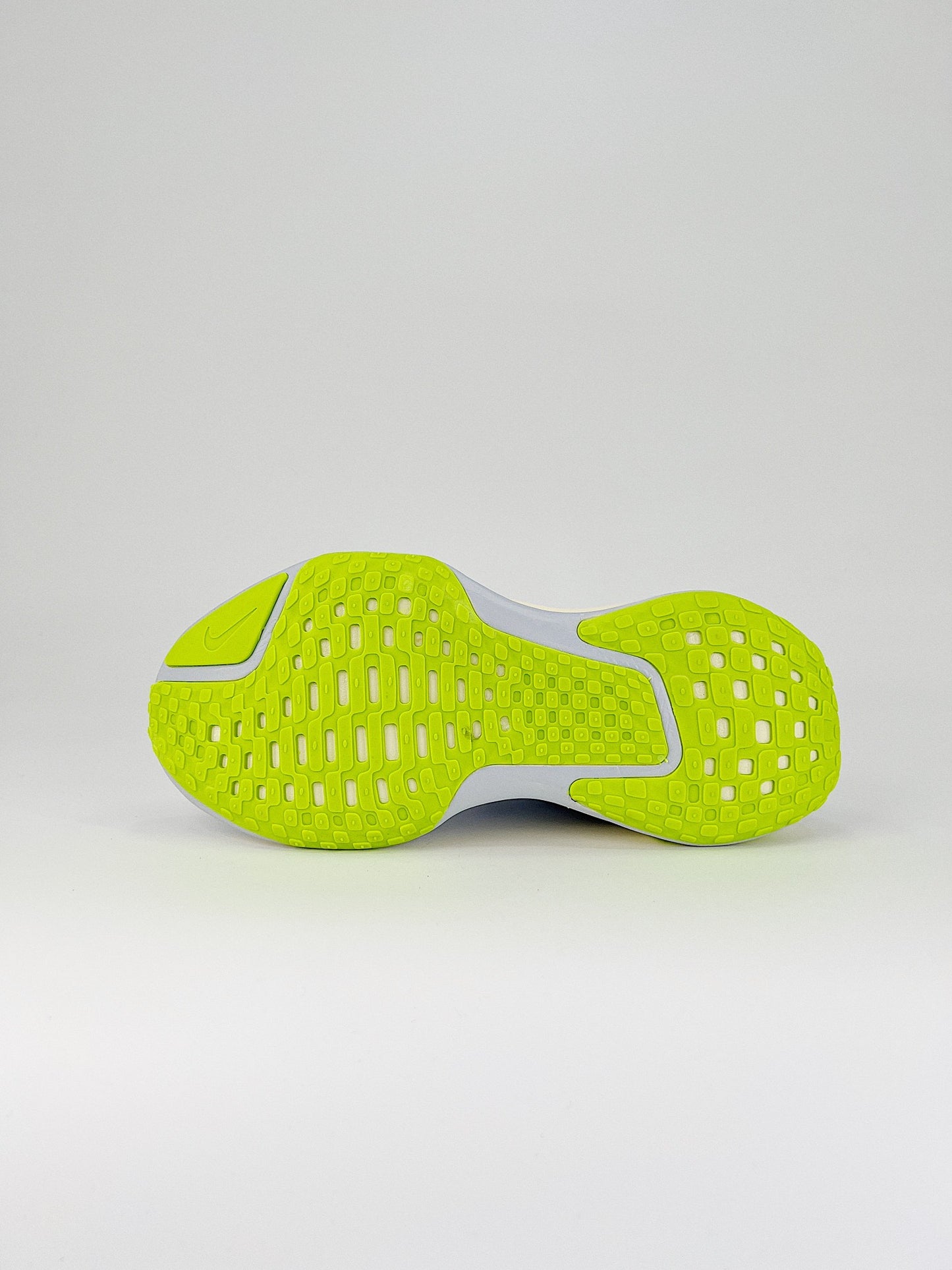 Tênis Nike Invincible 3