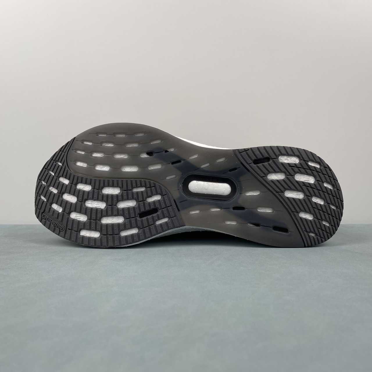 Tênis Adidas Ultraboost 5