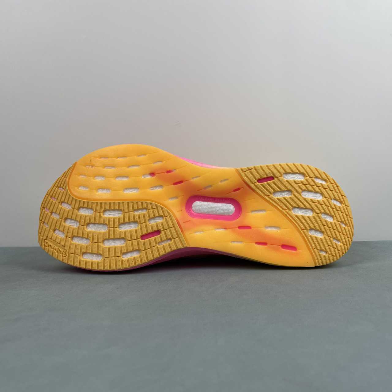 Tênis Adidas Ultraboost 5