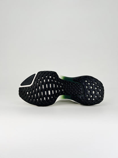 Tênis Nike Invincible 3