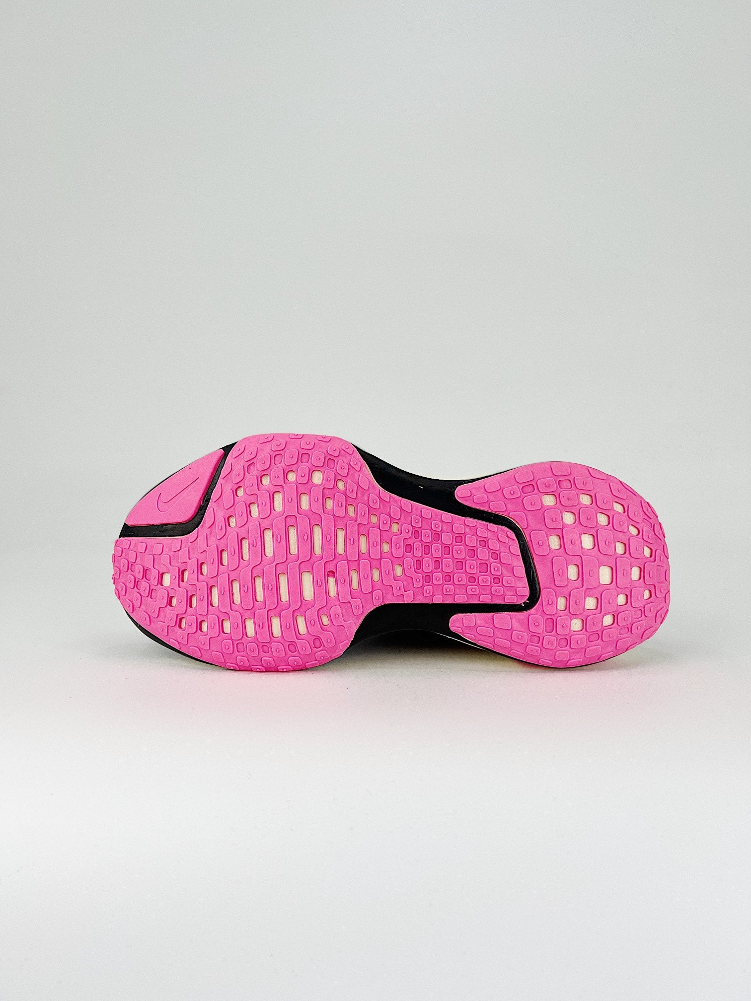 Tênis Nike Invincible 3