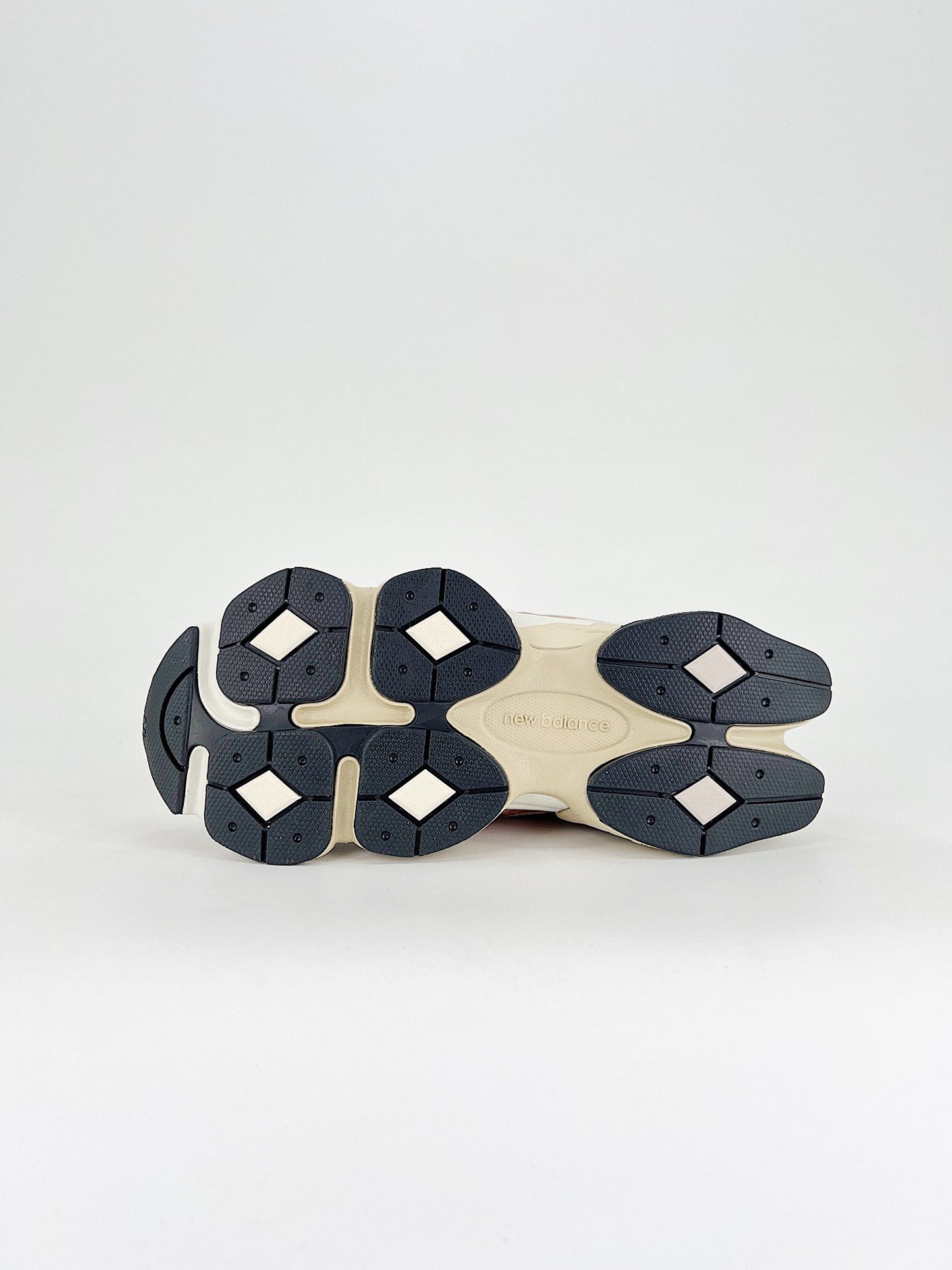 New Balance 9060 Sparrow Flat Taupe