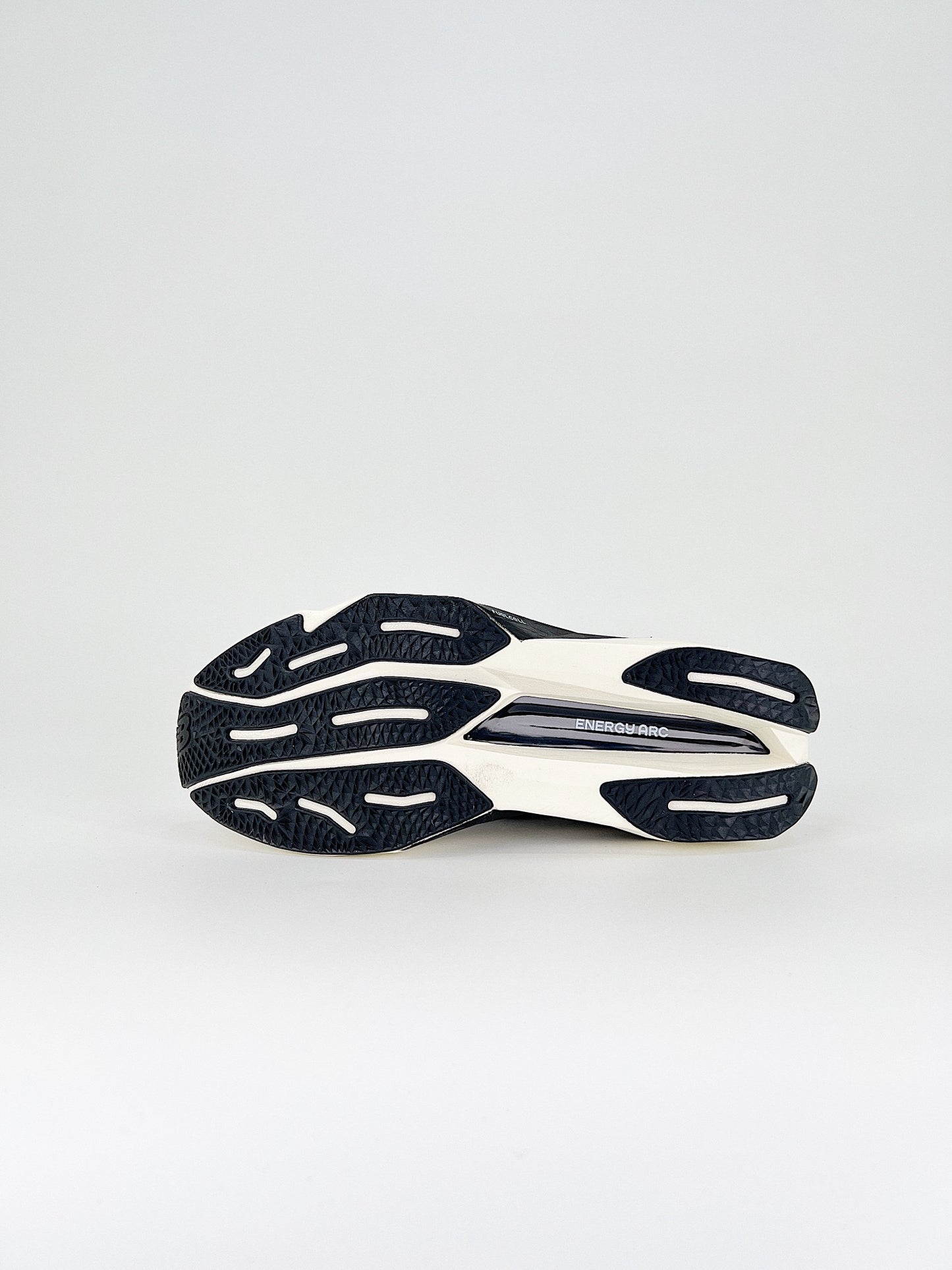 Tênis New Balance Fuelcell Supercomp Elite V4