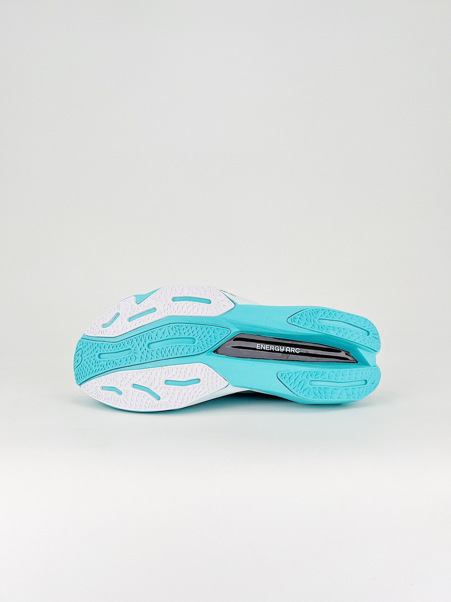 Tênis New Balance Fuelcell Supercomp Elite V4