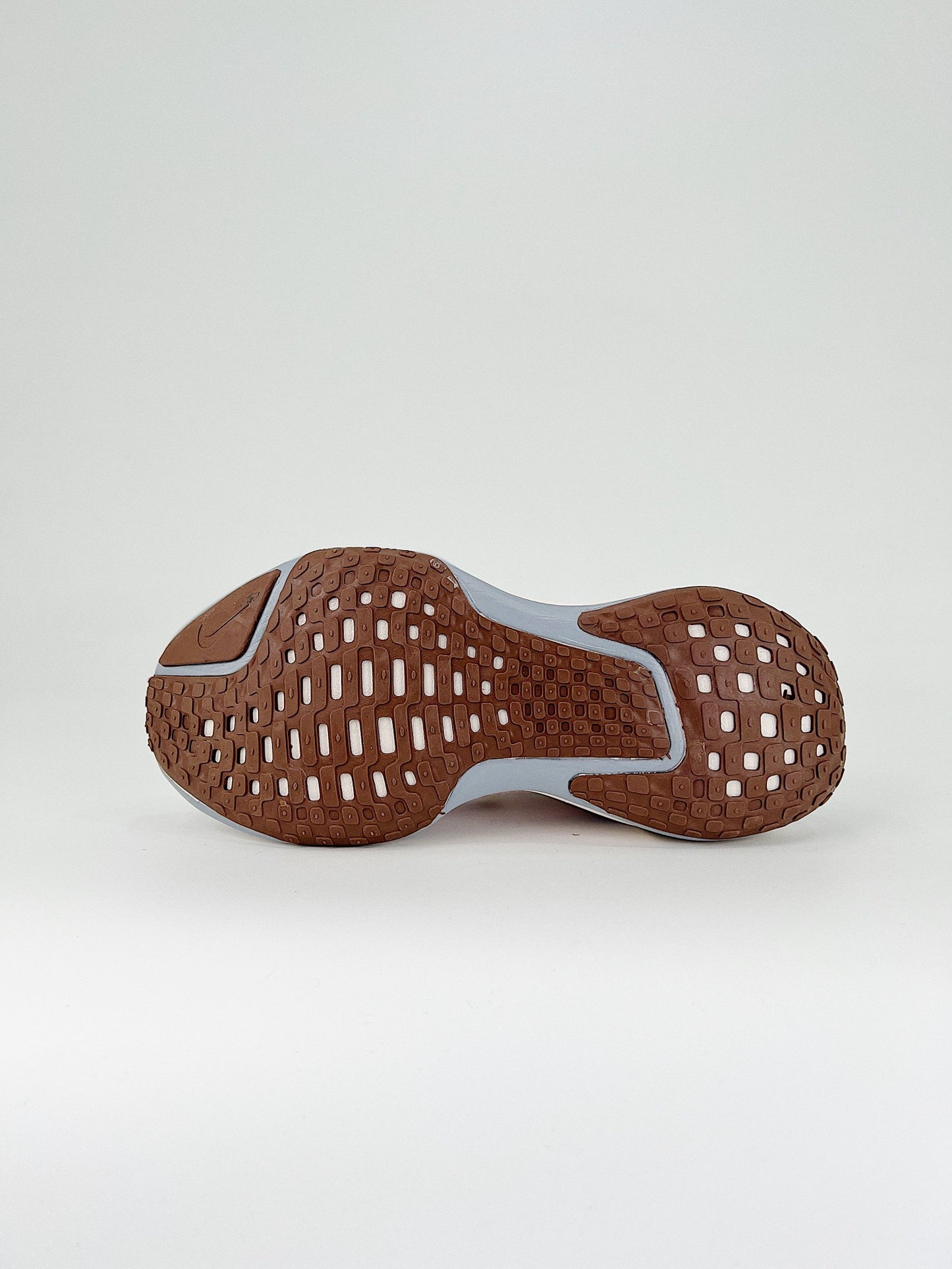 Tênis Nike Invincible 3