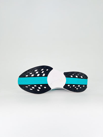 Tênis Nike Pegasus Plus