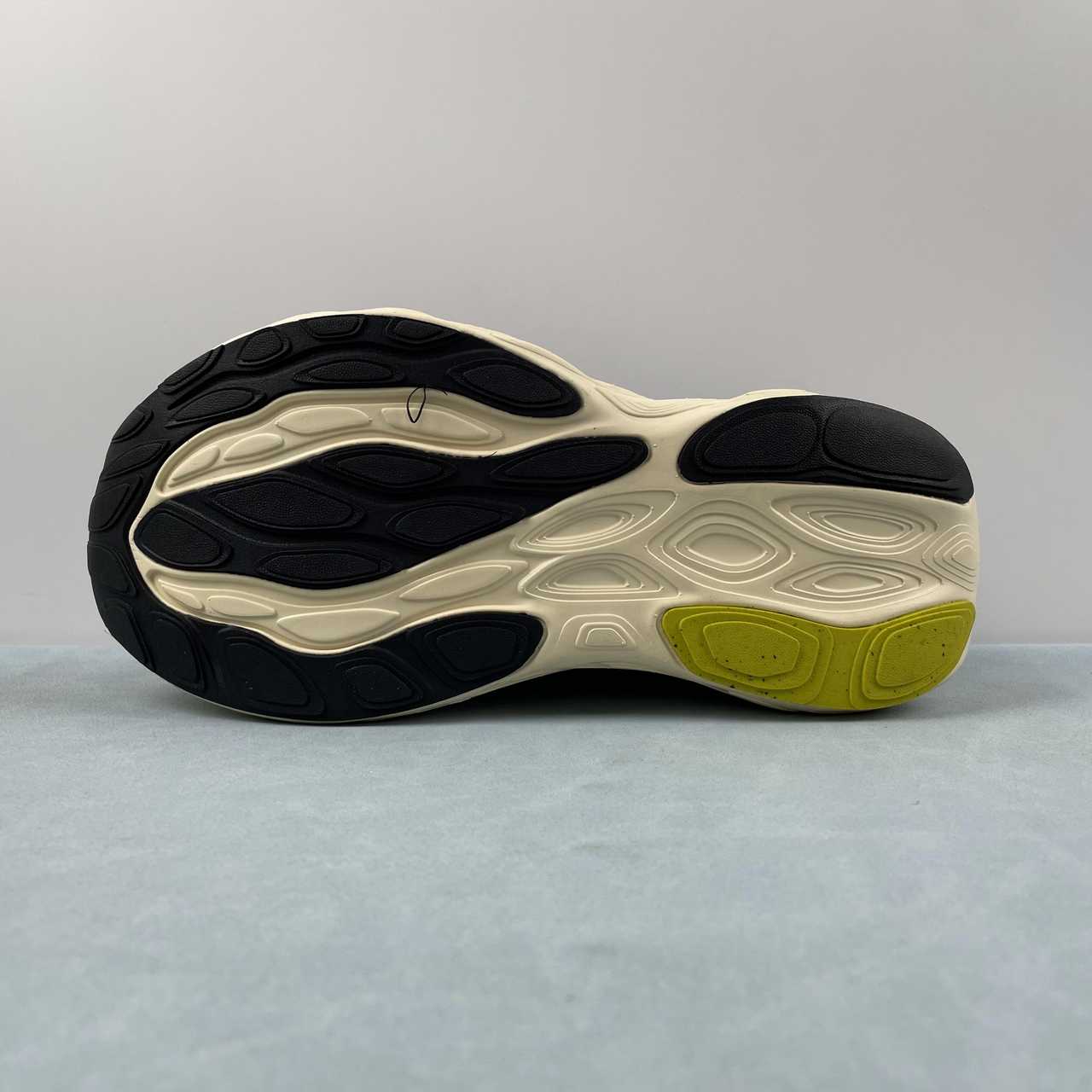 Tênis New Balance Fresh Foam X 1080 V14