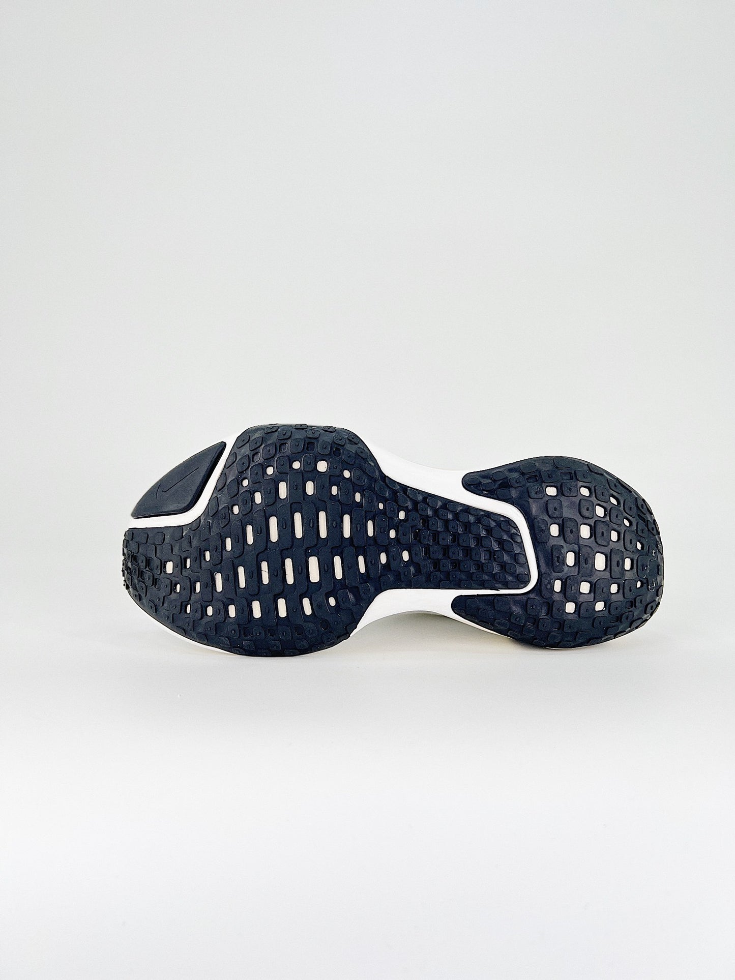 Tênis Nike Invincible 3