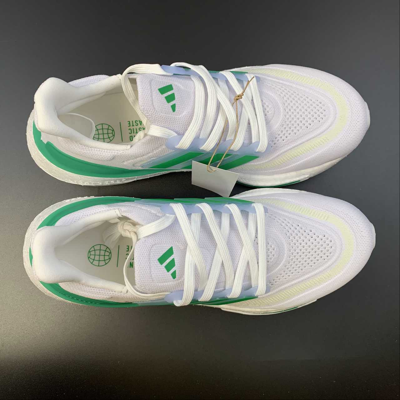 Tênis Adidas UltraBoost Light 23