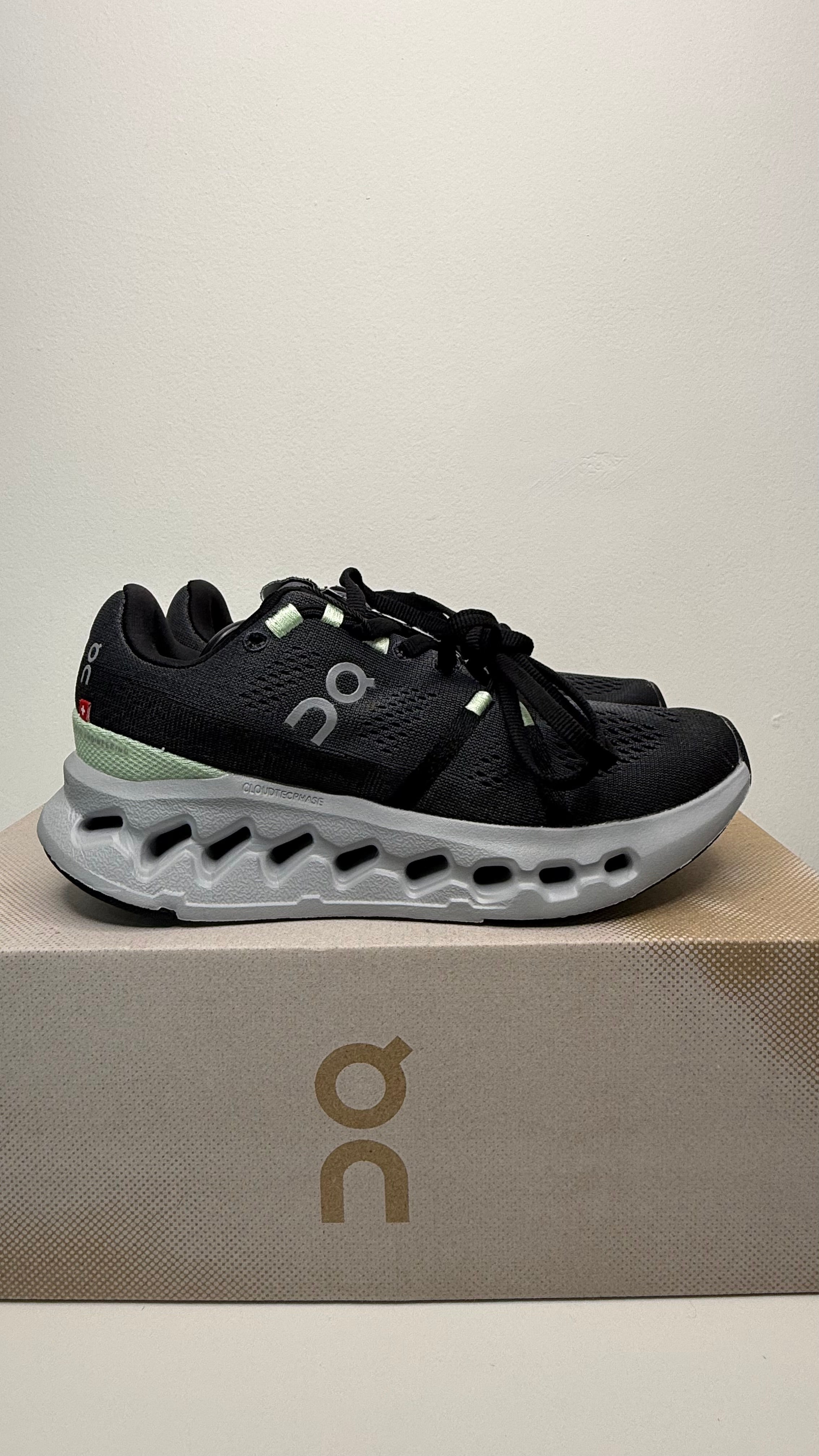 On Running Cloudsurfer Iron Glacier - PRONTA ENTREGA