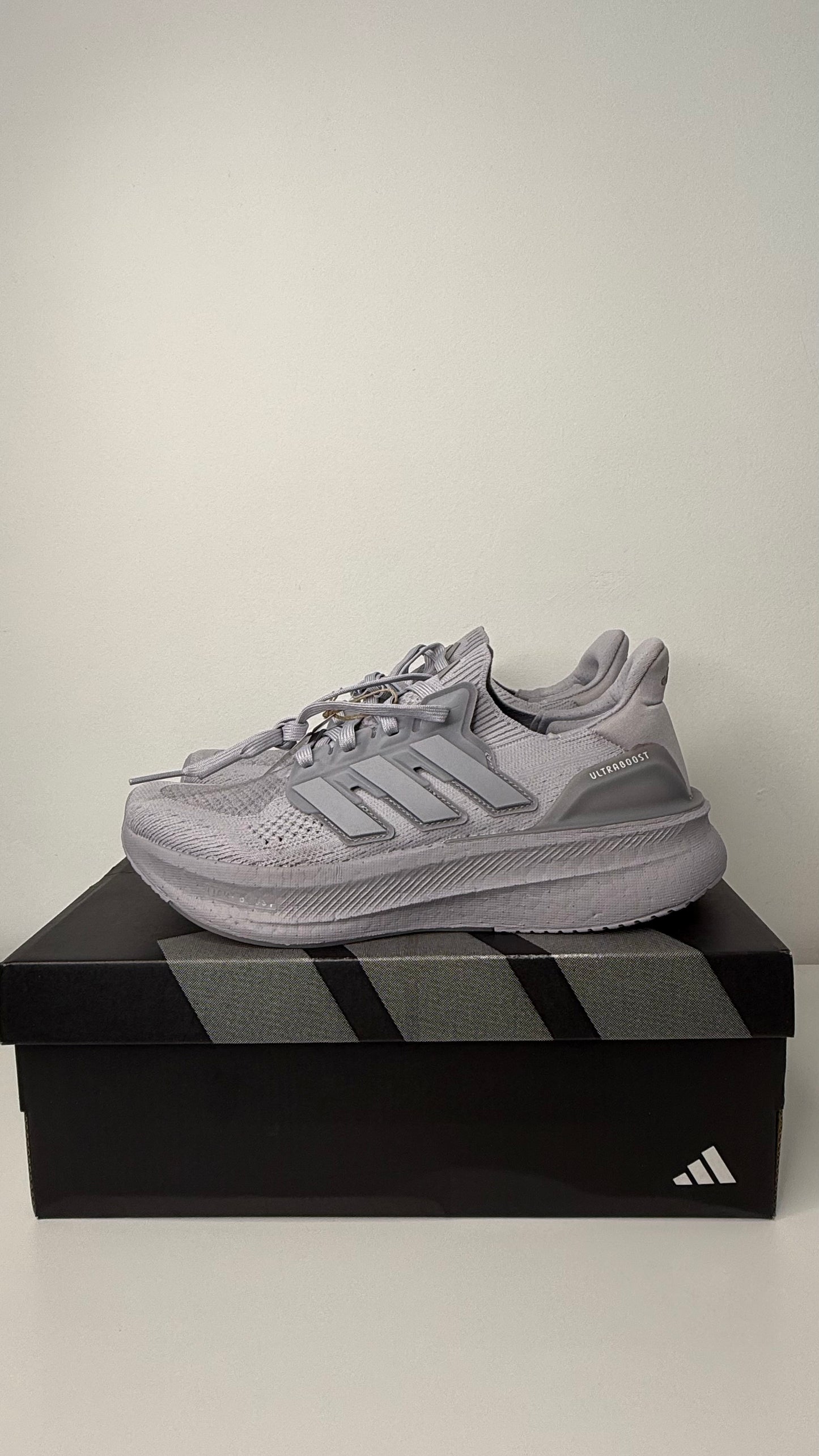 Tênis Adidas Ultraboost 5 - PRONTA ENTREGA