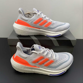 Tênis Adidas UltraBoost Light 23