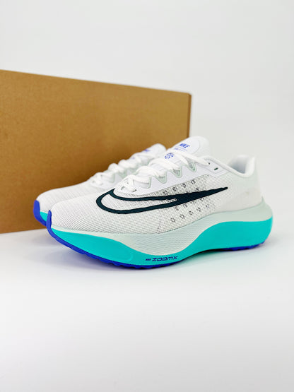 Tênis Nike Zoom Fly 5