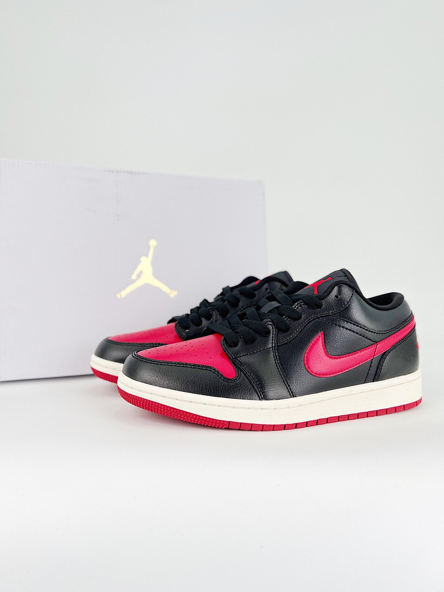 Air Jordan 1 Low Bred Sail