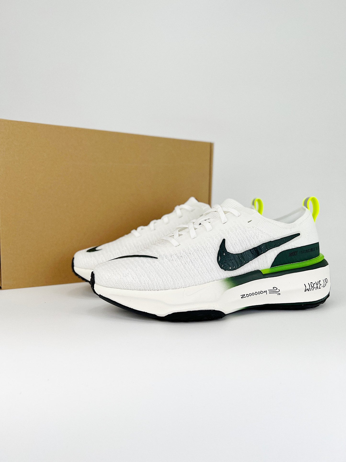 Tênis Nike Invincible 3