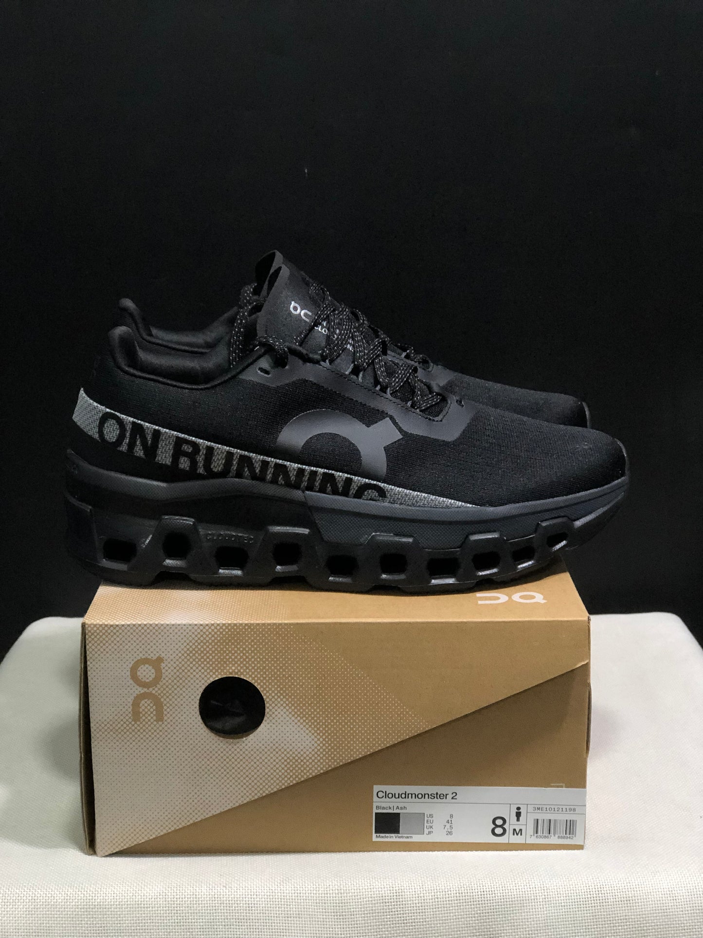 Tênis On Running Cloudmonster 2