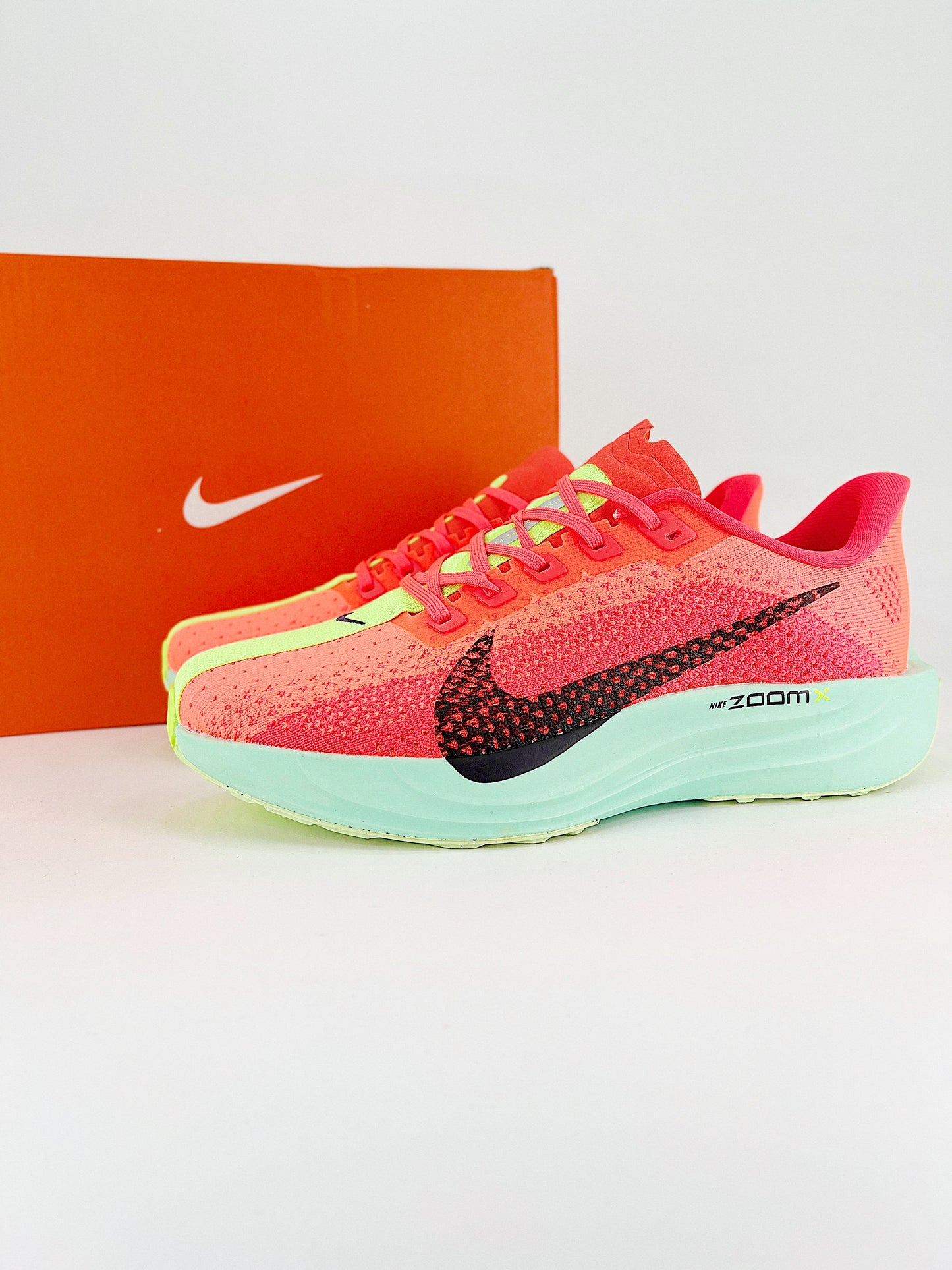 Tênis Nike Pegasus Plus