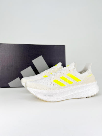 Tênis Adidas Ultraboost 5