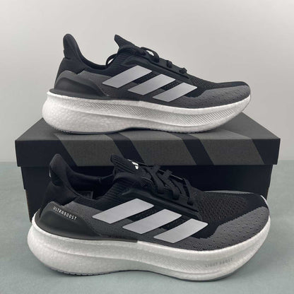 Tênis Adidas Ultraboost 5x