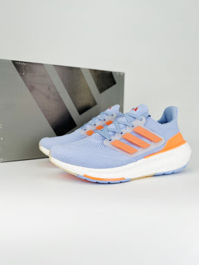 Tênis Adidas UltraBoost Light 23