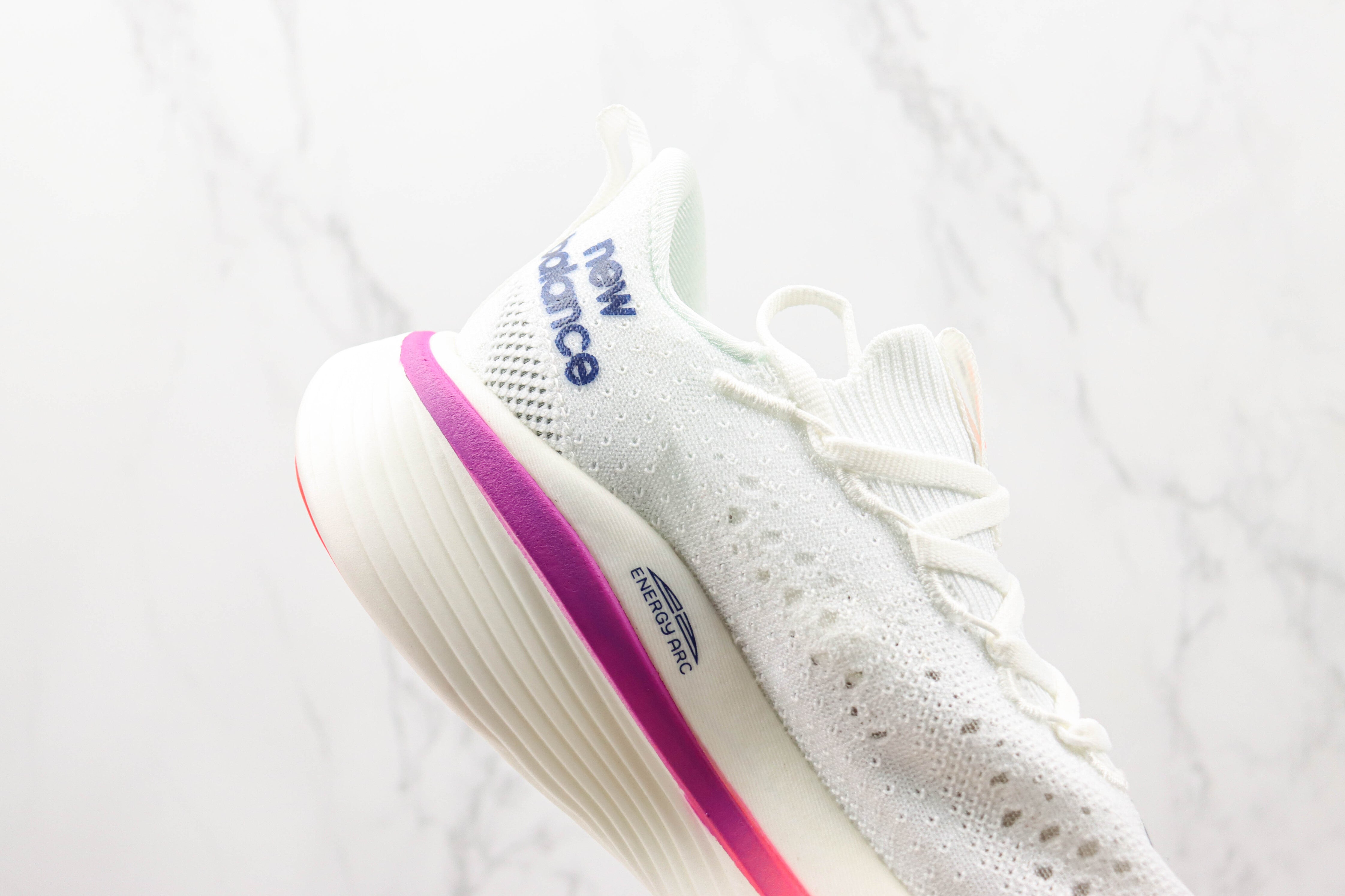 Tênis New Balance Fuelcell Supercomp Elite V3