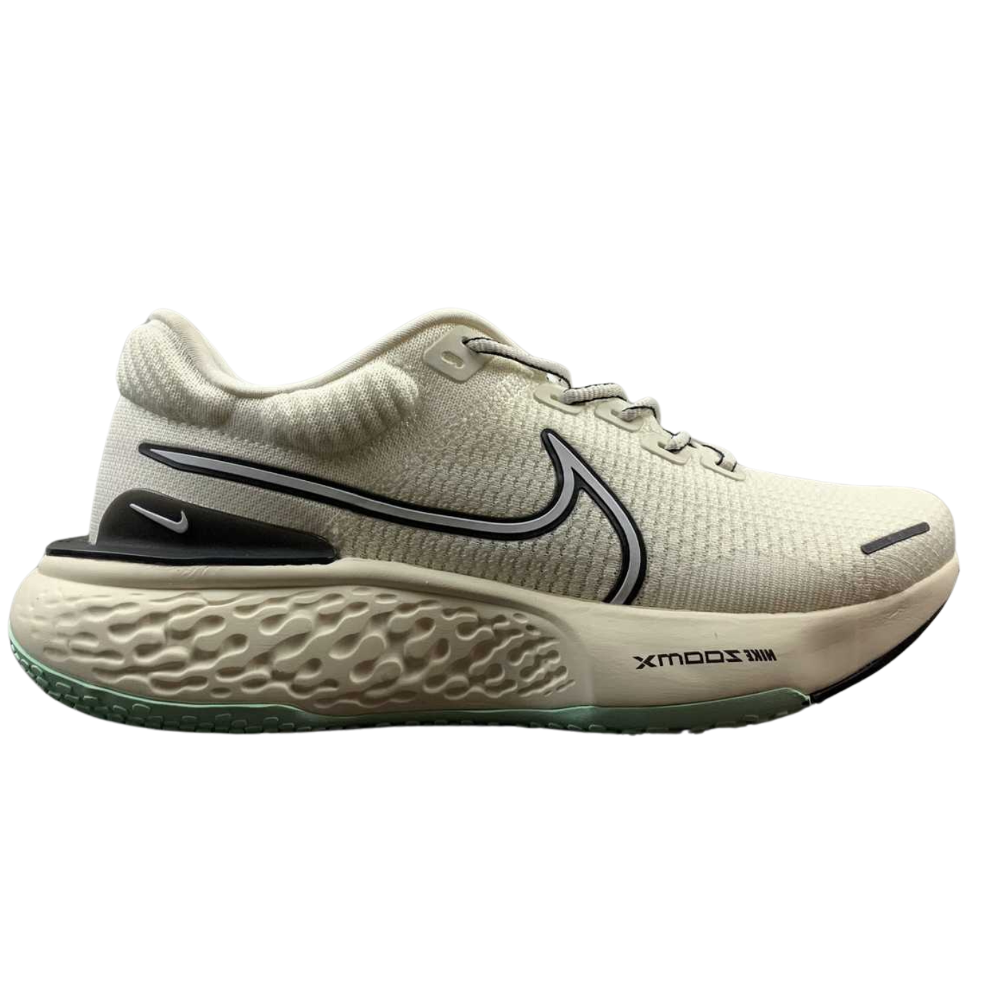 Tênis Nike ZoomX Invincible Run Flyknit 2