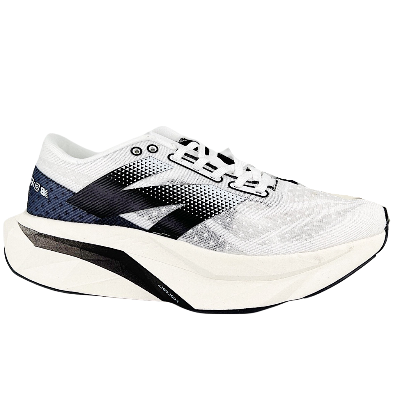 Tênis New Balance Fuelcell Supercomp Elite V4